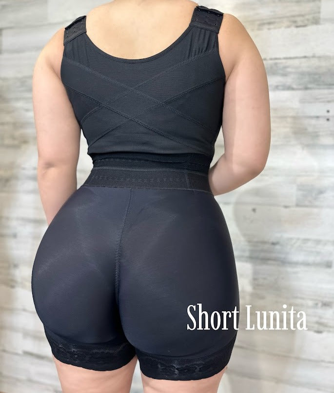 Lunita Short Reloj de Arena Alto image 4